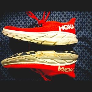 Hoka cliftons